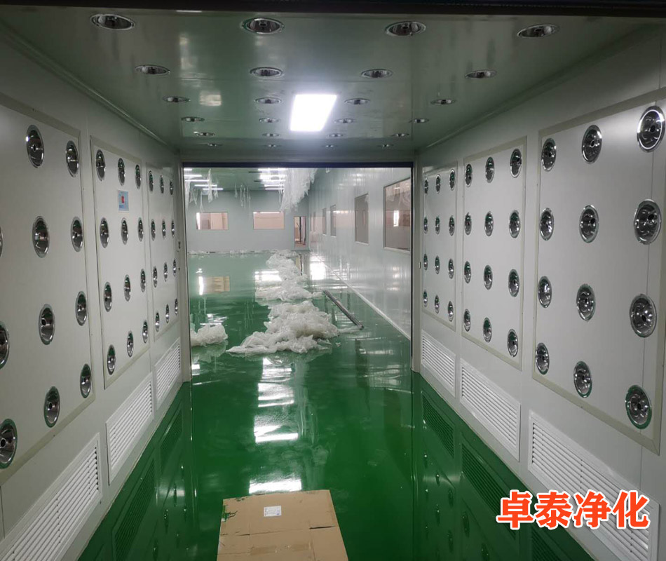 保定無(wú)塵車間做風(fēng)淋室、物流貨淋室設(shè)計(jì)安裝找卓泰凈化